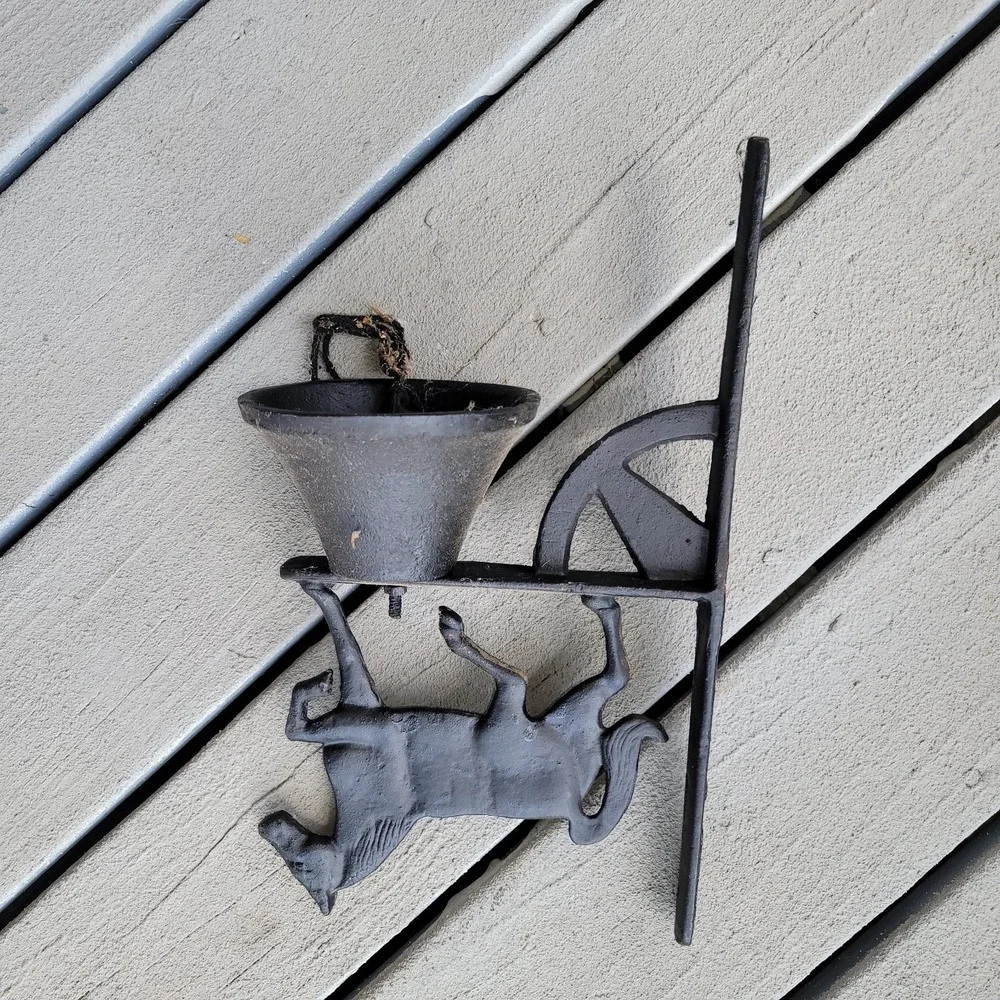 Vintage Black cast Iron Door Welcome Dinner bell with Horse wall mount Metal